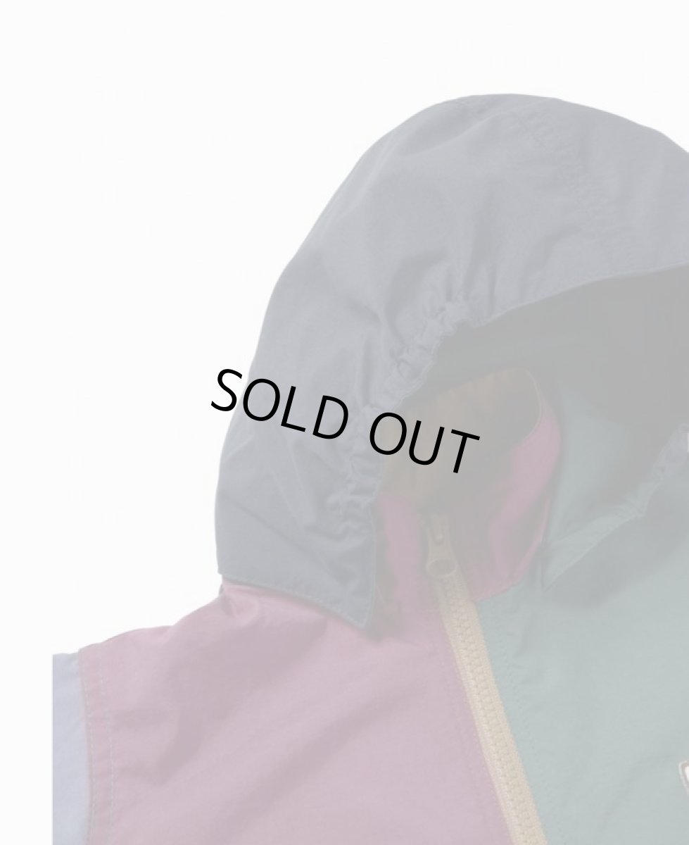 画像16: ノースフェイス キッズ アウター THE NORTH FACE グランドコンパクトジャケット Grand Compact Jacket【ME/マルチカラー4】 【100 110 120 130 140 150】 (16)