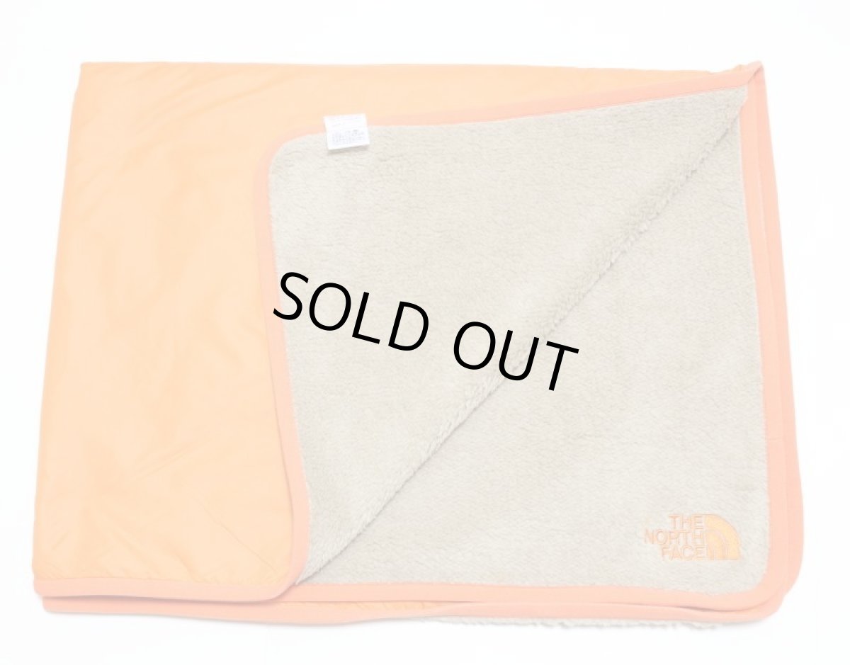 画像3: ノースフェイス ベビー  THE NORTH FACE リバーシブルコージーブランケット Baby Reversible Cozy Blanket【MD/マンダリン】 【ONE SIZE】 (3)