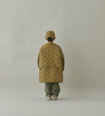 画像8: MOUN TEN. マウンテン zigzag quilt sepalate coat light khaki (110cm〜140cm) (8)
