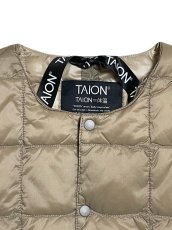 画像4: TAION タイオン KIDS キッズ ベーシック クルーネックボタン インナーダウンジャケット (4)